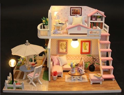 Domek dla lalek drewniany model do złożenia LED 19,5cm