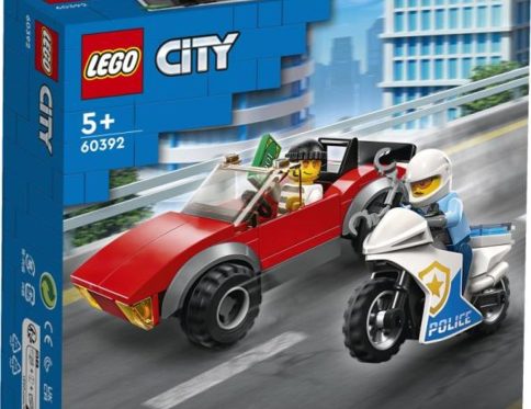 ND17_LG-60392 LEGO 60392 CITY Motocykl policyjny – pościg za samochodem p4